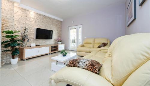 Six-Bedroom Holiday Home