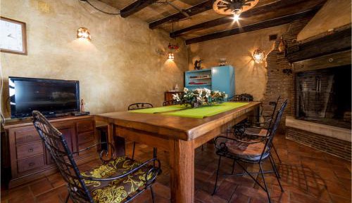 Three-Bedroom Vacation Home 
