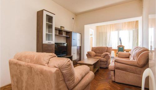 Six-Bedroom Holiday Home