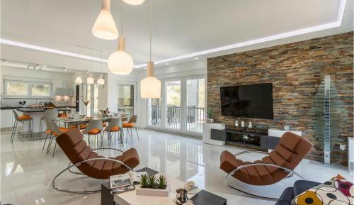 Four-Bedroom Vacation Home