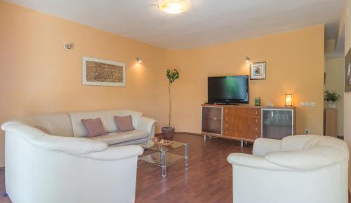 Two-Bedroom Apartment with Terrace and Sea View