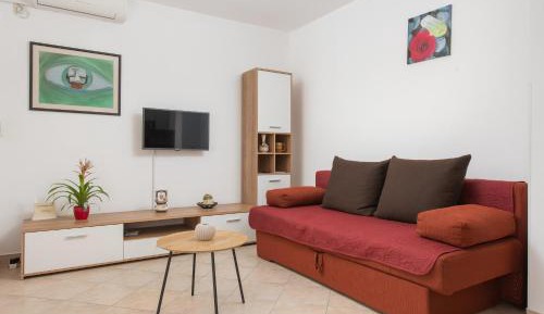 Two-Bedroom Apartment with Terrace and Sea View