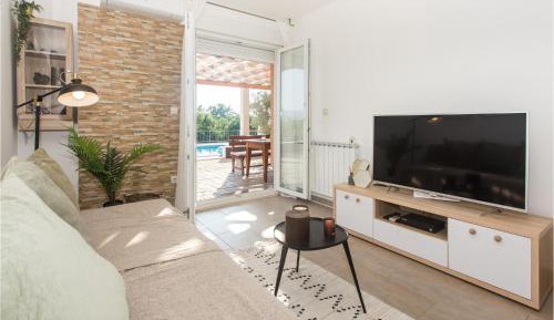 Three-Bedroom Vacation Home 