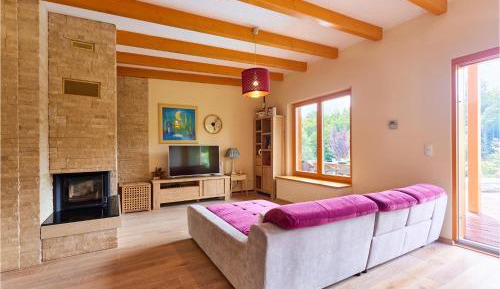 Three-Bedroom Vacation Home 