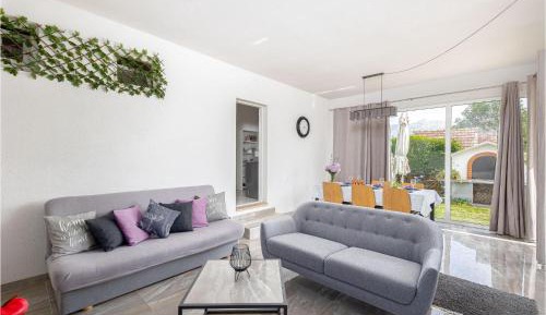 Two-Bedroom Holiday Home