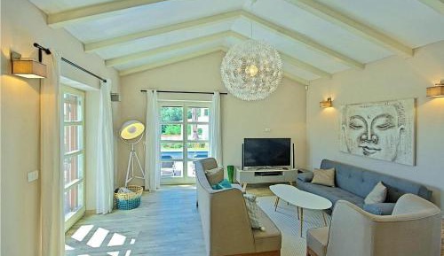 Three-Bedroom Vacation Home 