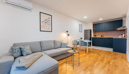 One-Bedroom Apartment with Balcony