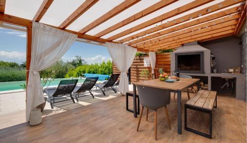 Two-Bedroom Holiday Home