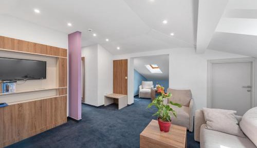Two-Bedroom Suite - Attic