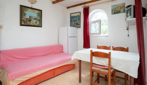 Two-Bedroom Apartment with Terrace and Sea View