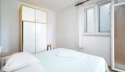 Two-Bedroom Apartment with Terrace and Sea View