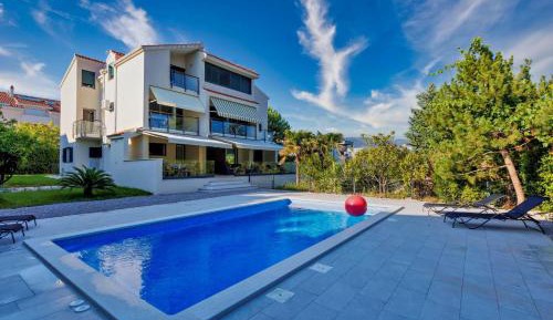 Five Bedroom House