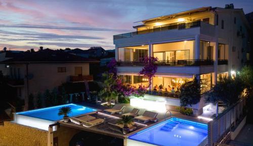 Ten-Bedroom Villa