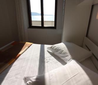 Two-Bedroom Apartment with Terrace and Sea View