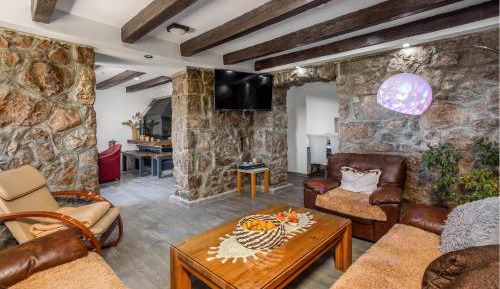 Four-Bedroom Vacation Home