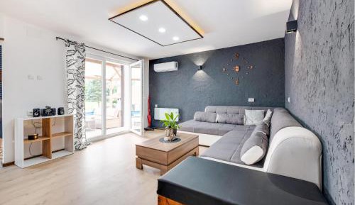 Three-Bedroom Vacation Home 