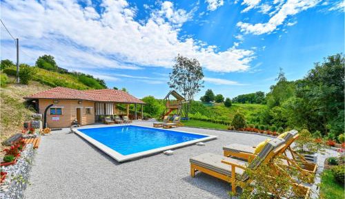 Three-Bedroom Vacation Home 