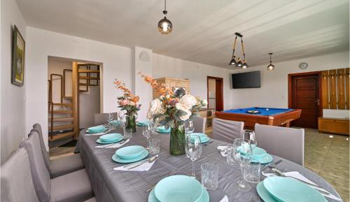 Four-Bedroom Vacation Home