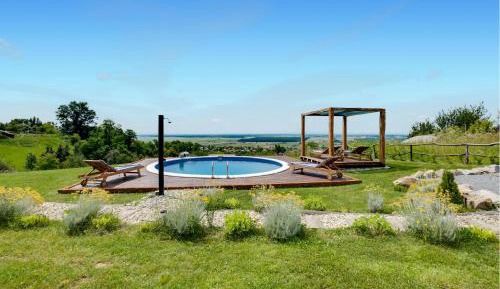 Three-Bedroom Vacation Home 