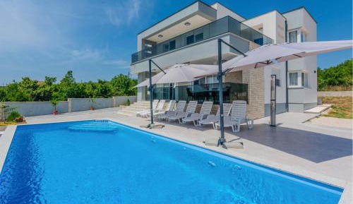 Four-Bedroom Vacation Home