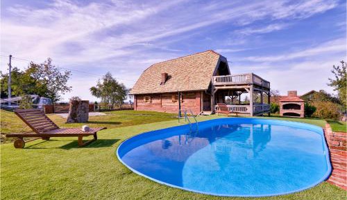 Three-Bedroom Vacation Home 