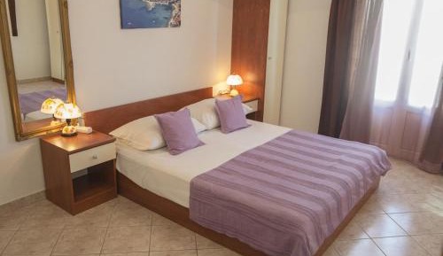 Studio Apartment with Sea View