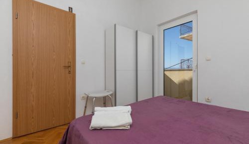 One-Bedroom Apartment with Terrace and Sea View
