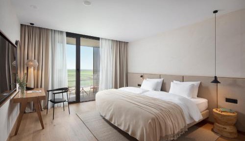Special Offer – Evening Check-in (After 18:00) - Standard Double or Twin Room