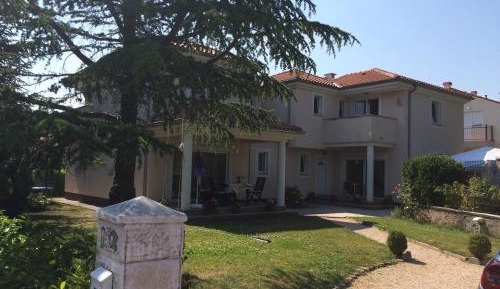 Apartment - Split Level