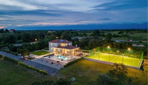 Four-Bedroom Vacation Home