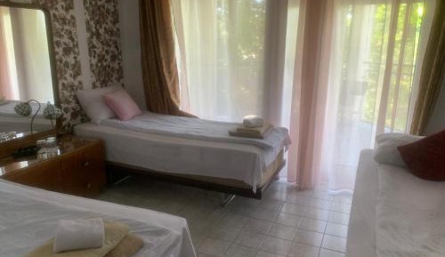 Economy Twin Room