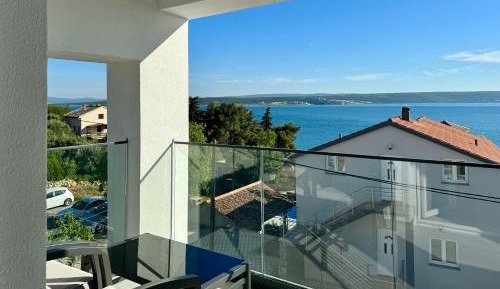One-Bedroom Apartment with Sea View and Terrace