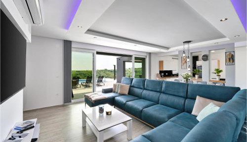 Five-Bedroom Holiday Home