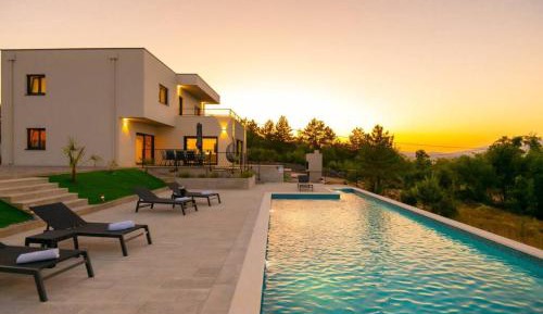 Villa with Private Pool