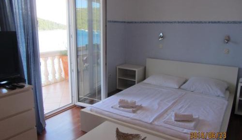 Studio with Balcony and Sea View