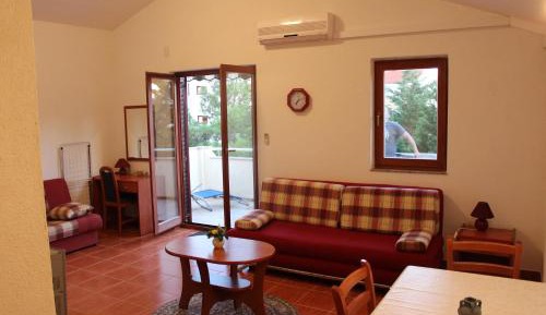 Studio with Terrace