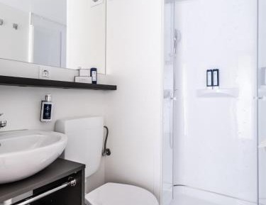 Comfort One-Bedroom Mobile Home with Terrace