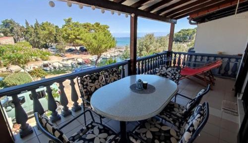 Two-Bedroom Apartment with Balcony and Sea View