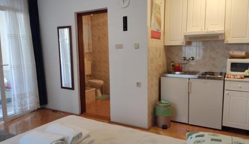 Studio Apartment with Sea View