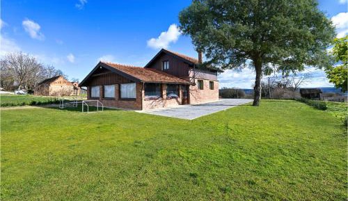 Three-Bedroom Vacation Home 