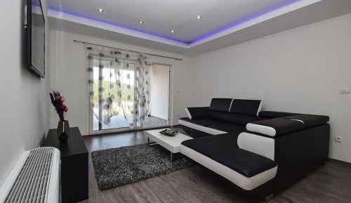 Five-Bedroom Villa