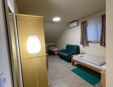 Basic Triple Room