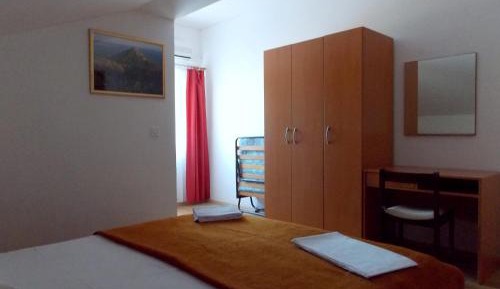 Two-Bedroom Apartment with Terrace and Sea View