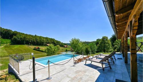 Three-Bedroom Vacation Home 