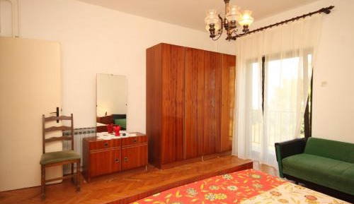 Three-Bedroom Apartment with Terrace and Sea View