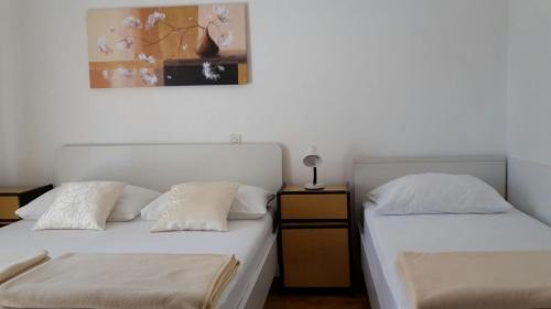 Triple Room with Terrace
