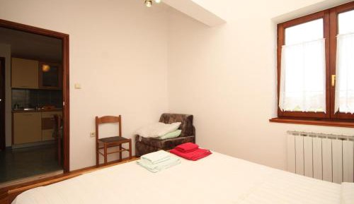 One-Bedroom Apartment with Terrace and Sea View