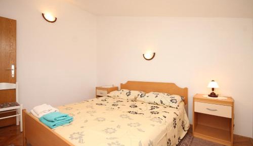 Two-Bedroom Apartment with Terrace and Sea View