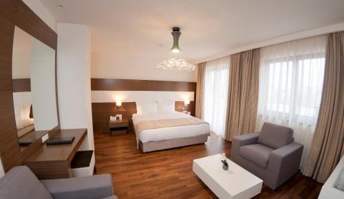 Deluxe Junior Suite