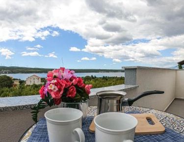 Studio Apartment with Sea View